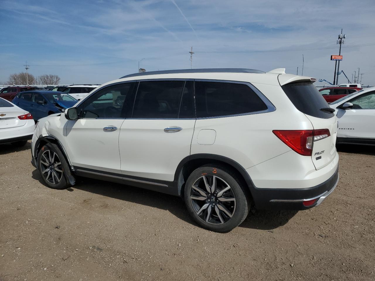 2019 HONDA PILOT ELIT - Image 2