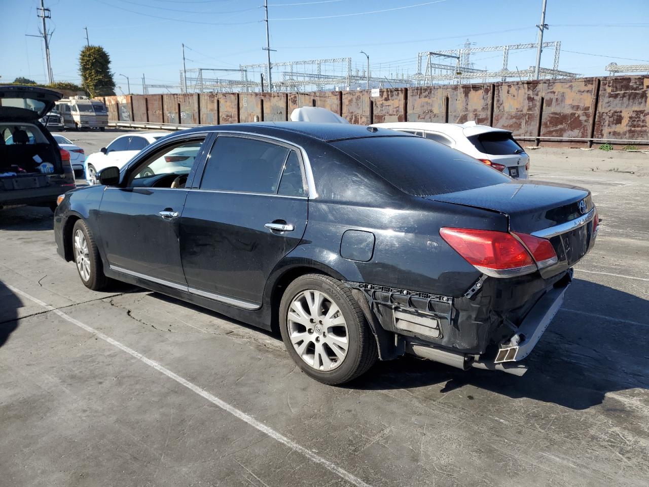 2011 TOYOTA AVALON BAS - Фото 2