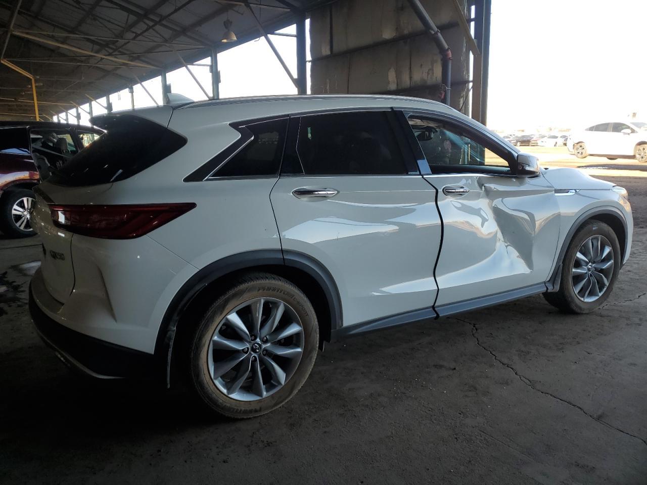 2019 INFINITI QX50 ESSEN - Image 3