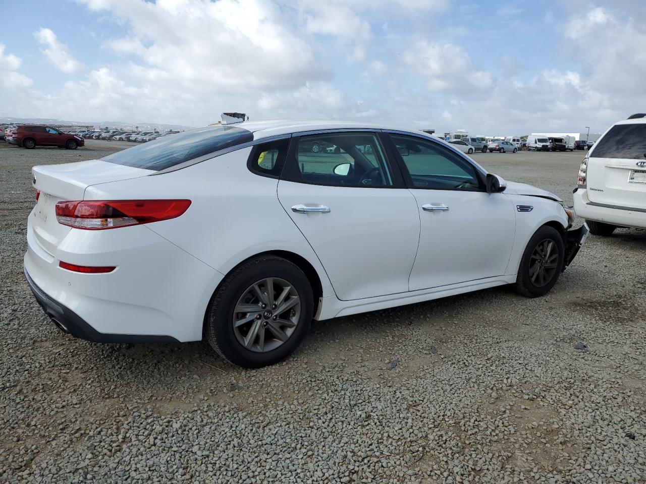 2019 KIA OPTIMA LX - Image 3