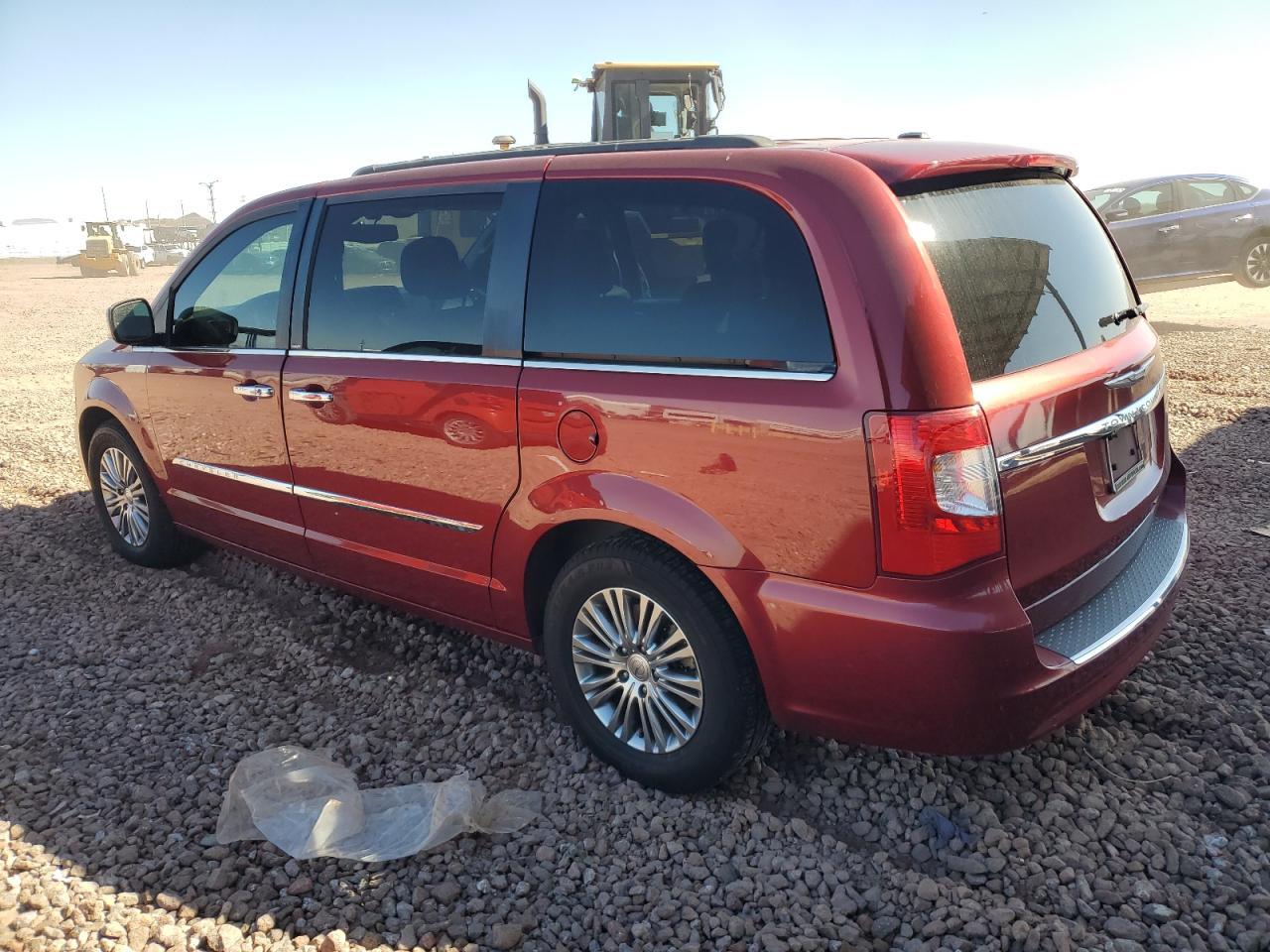 2014 CHRYSLER TOWN & COU - Фото 2