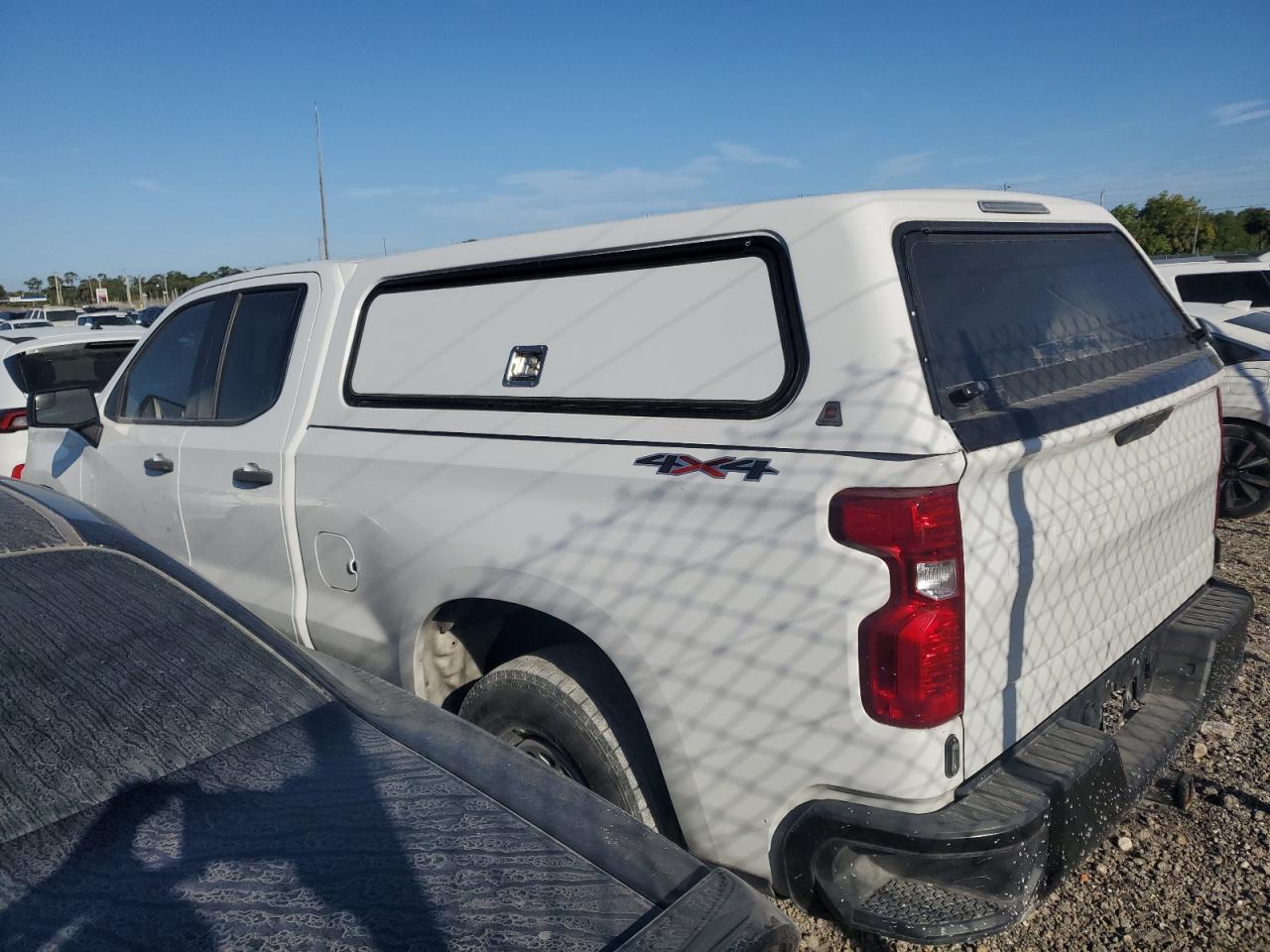 2019 CHEVROLET SILVERADO - Image 2