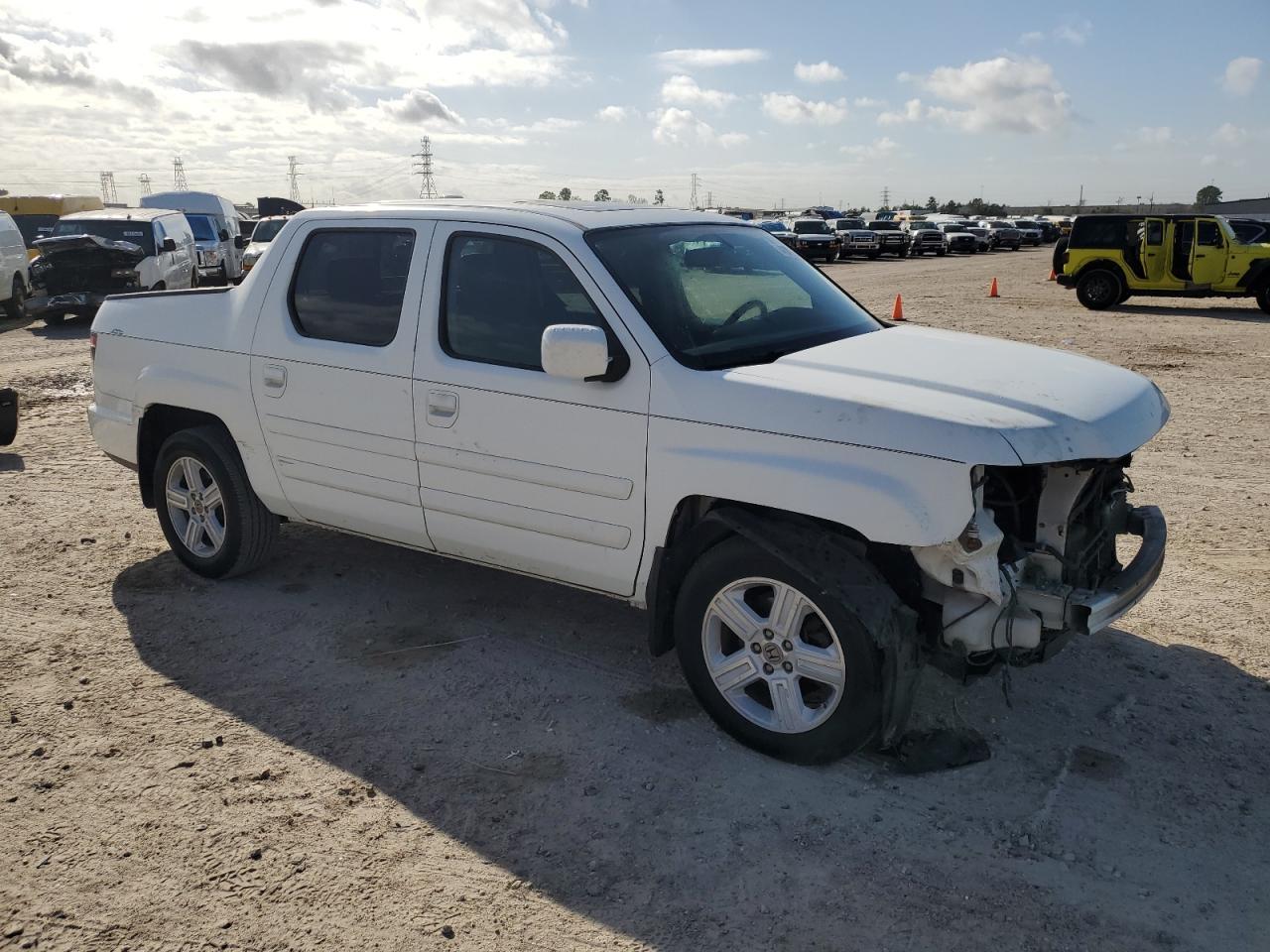 2013 HONDA RIDGELINE - Image 4