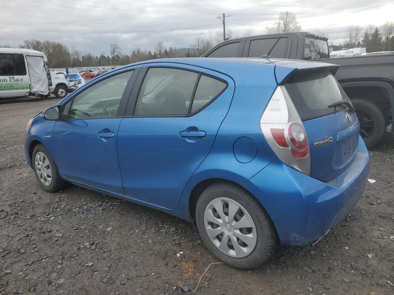2013 TOYOTA PRIUS C - Фото 2
