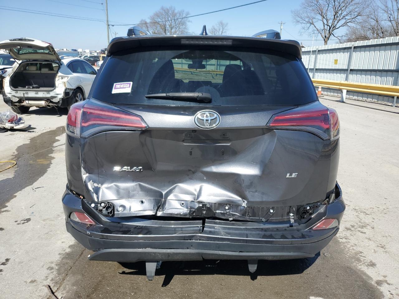 2018 TOYOTA RAV4 LE - Image 6