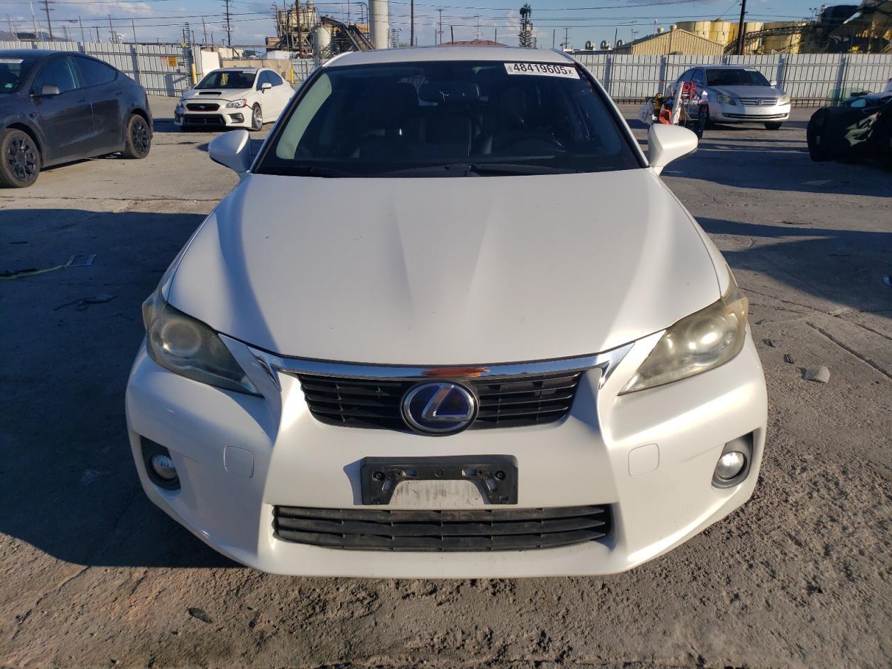 2013 LEXUS CT 200 - Image 5