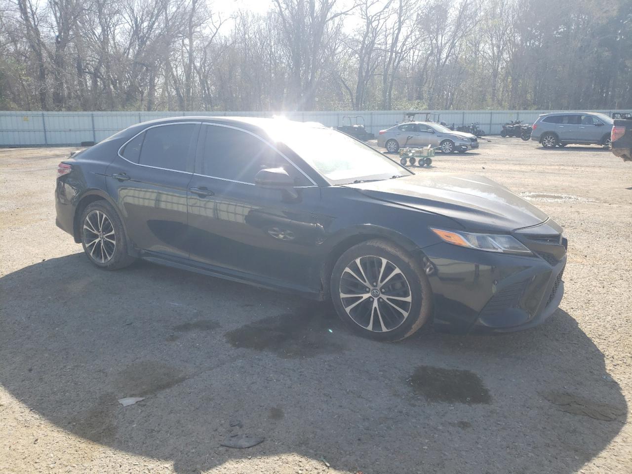 2018 TOYOTA CAMRY L - Image 4