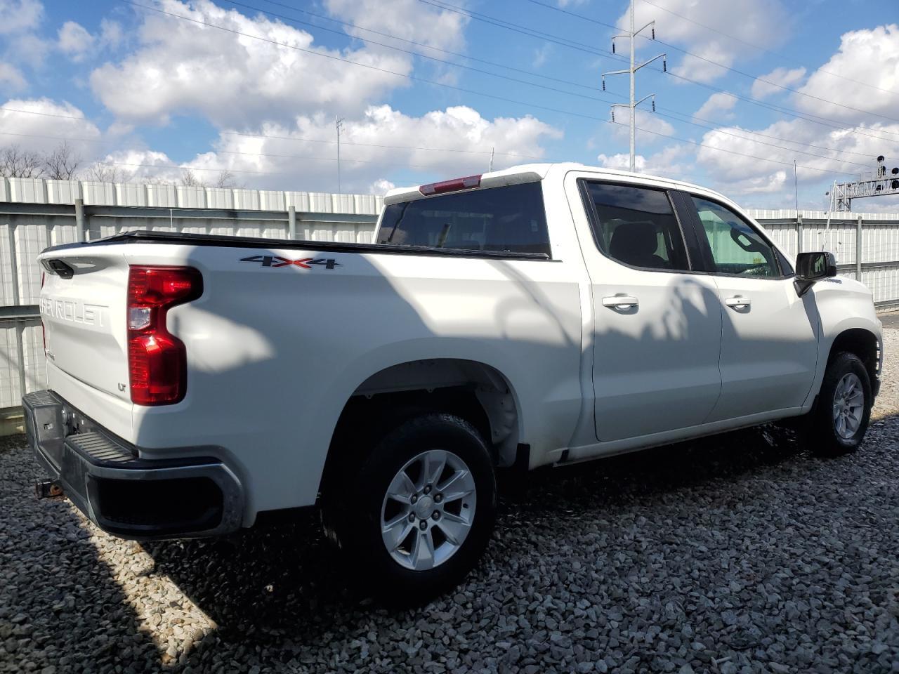 2021 CHEVROLET SILVERADO - Фото 3