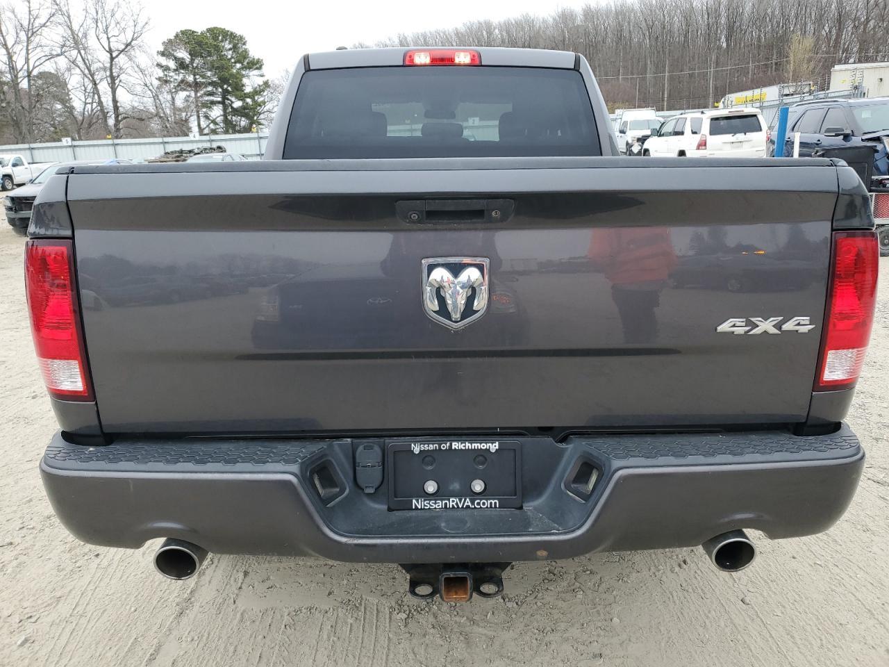 2018 RAM 1500 ST - Image 6