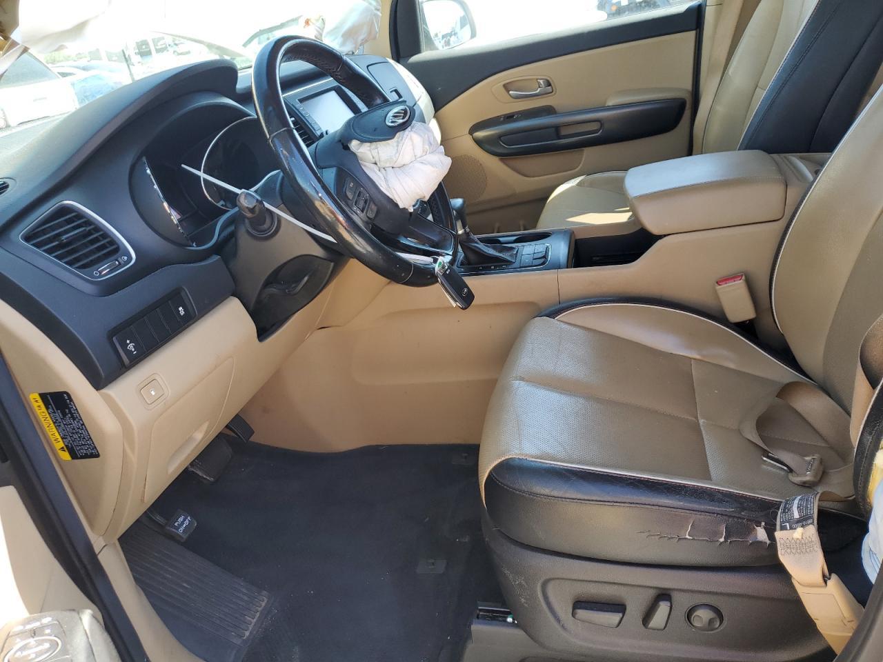 2017 KIA SEDONA LX - Фото 7