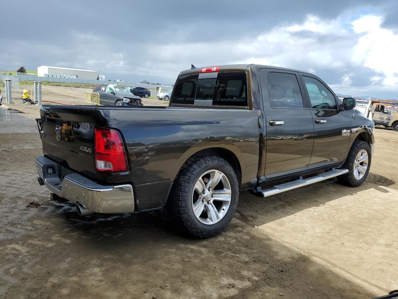 2014 RAM 1500 SLT - Фото 3