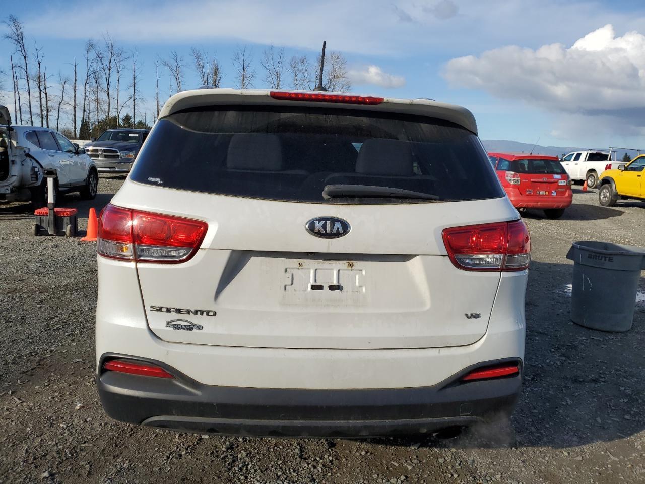 2016 KIA SORENTO LX - Image 6
