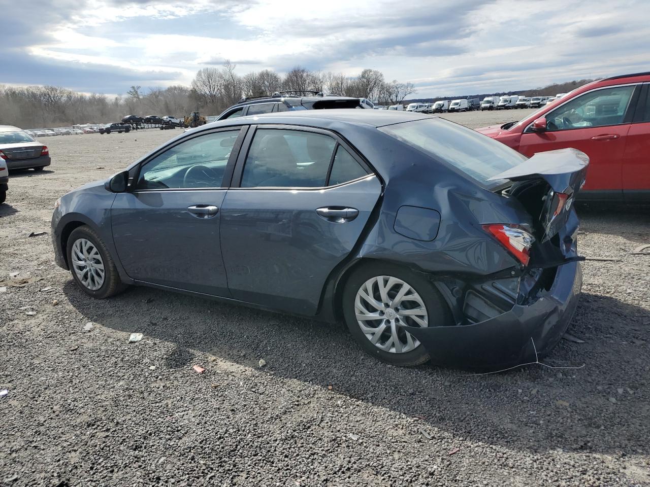 2018 TOYOTA COROLLA L - Фото 2