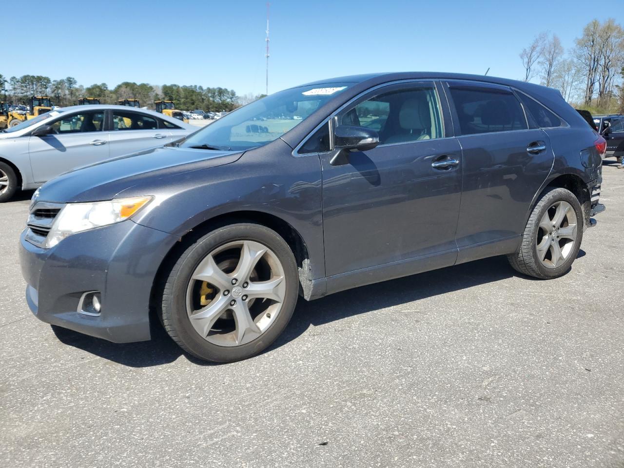 2013 TOYOTA VENZA LE