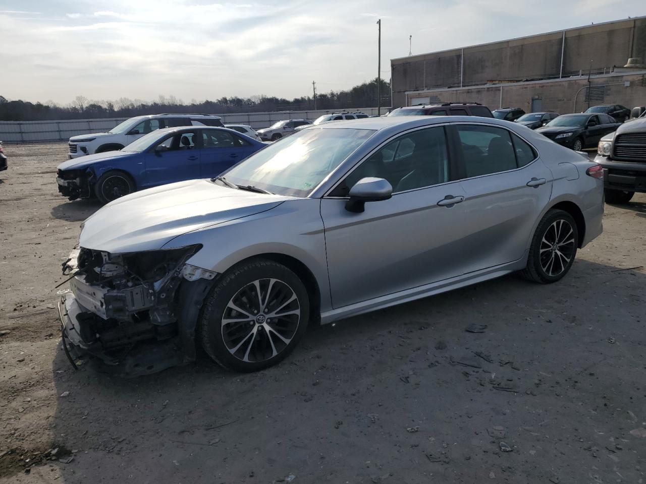 2019 TOYOTA CAMRY L