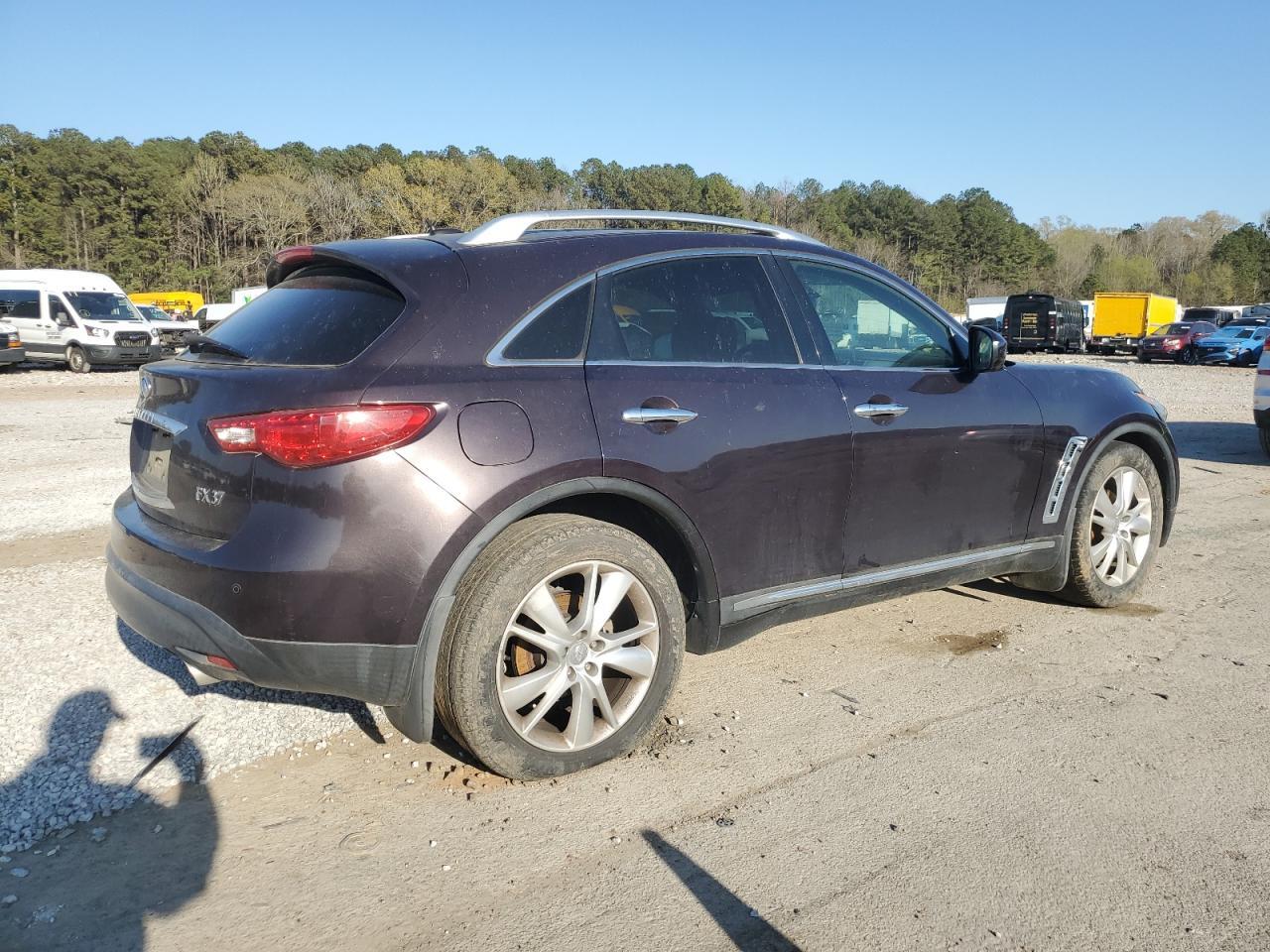 2013 INFINITI FX37 - Image 3