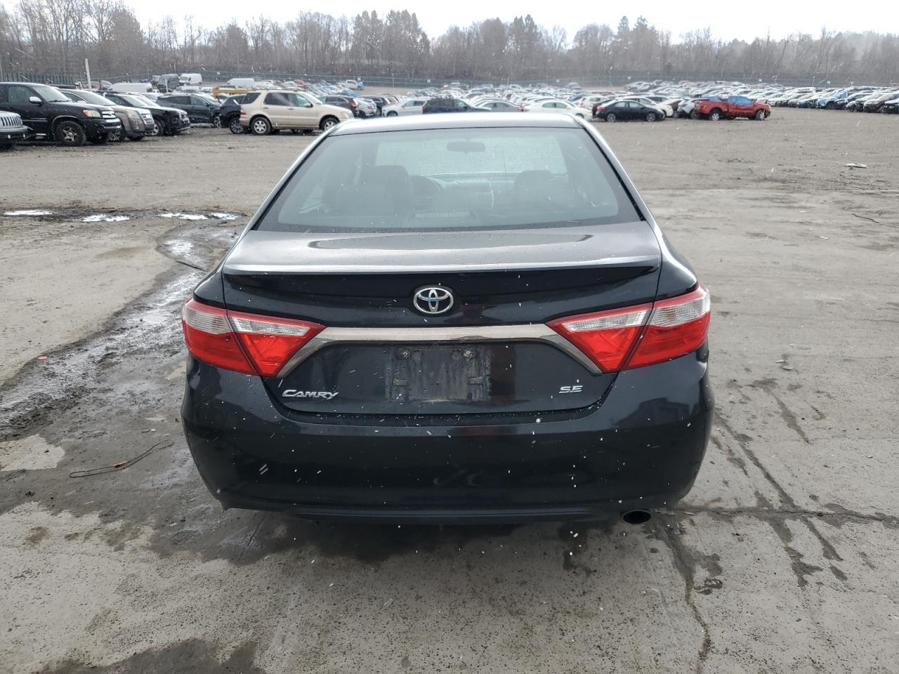 2016 TOYOTA CAMRY LE - Фото 6