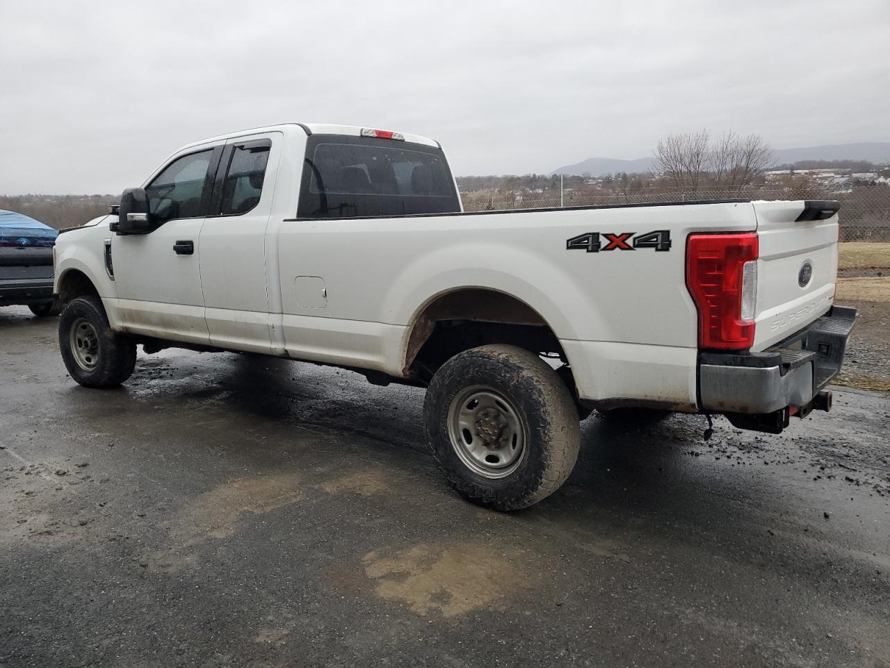 2017 FORD F250 SUPER - Image 2