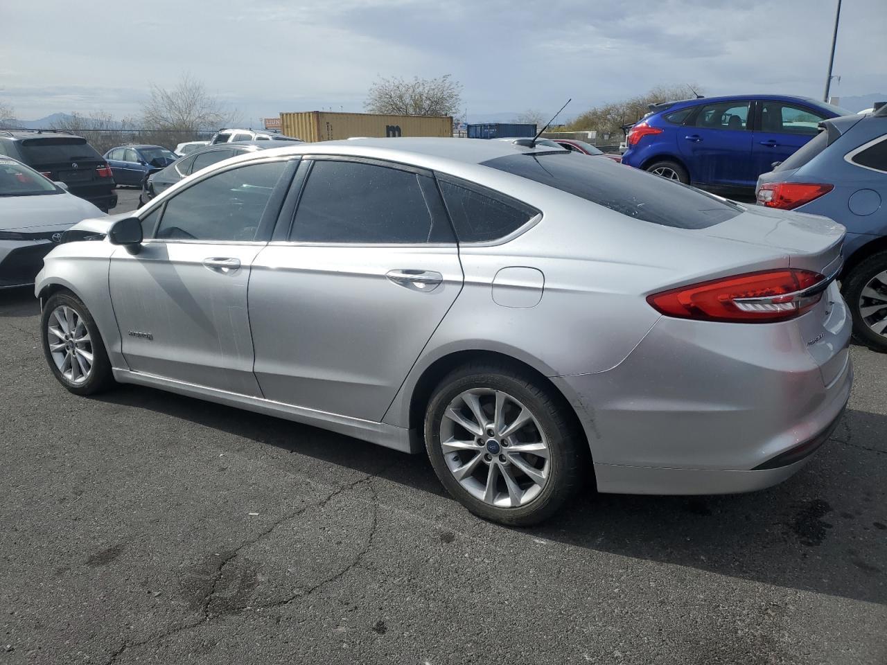 2017 FORD FUSION SE - Фото 2