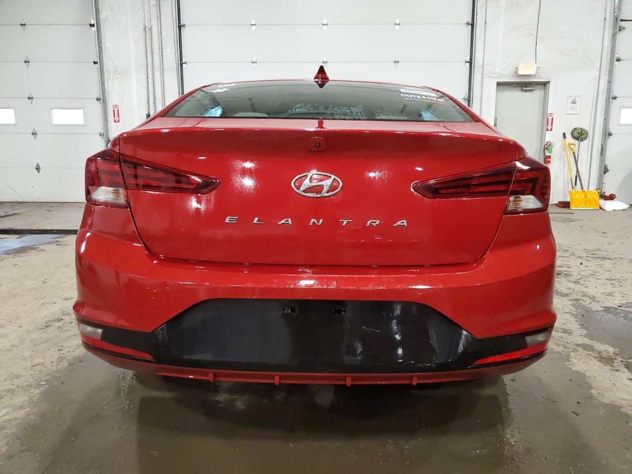 2019 HYUNDAI ELANTRA SE - Image 6