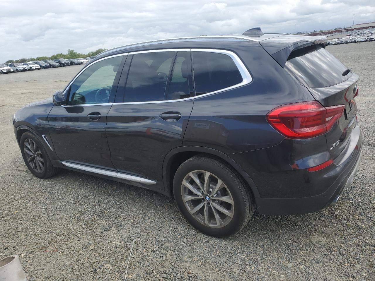 2019 BMW X3 XDRIVE3 - Фото 2