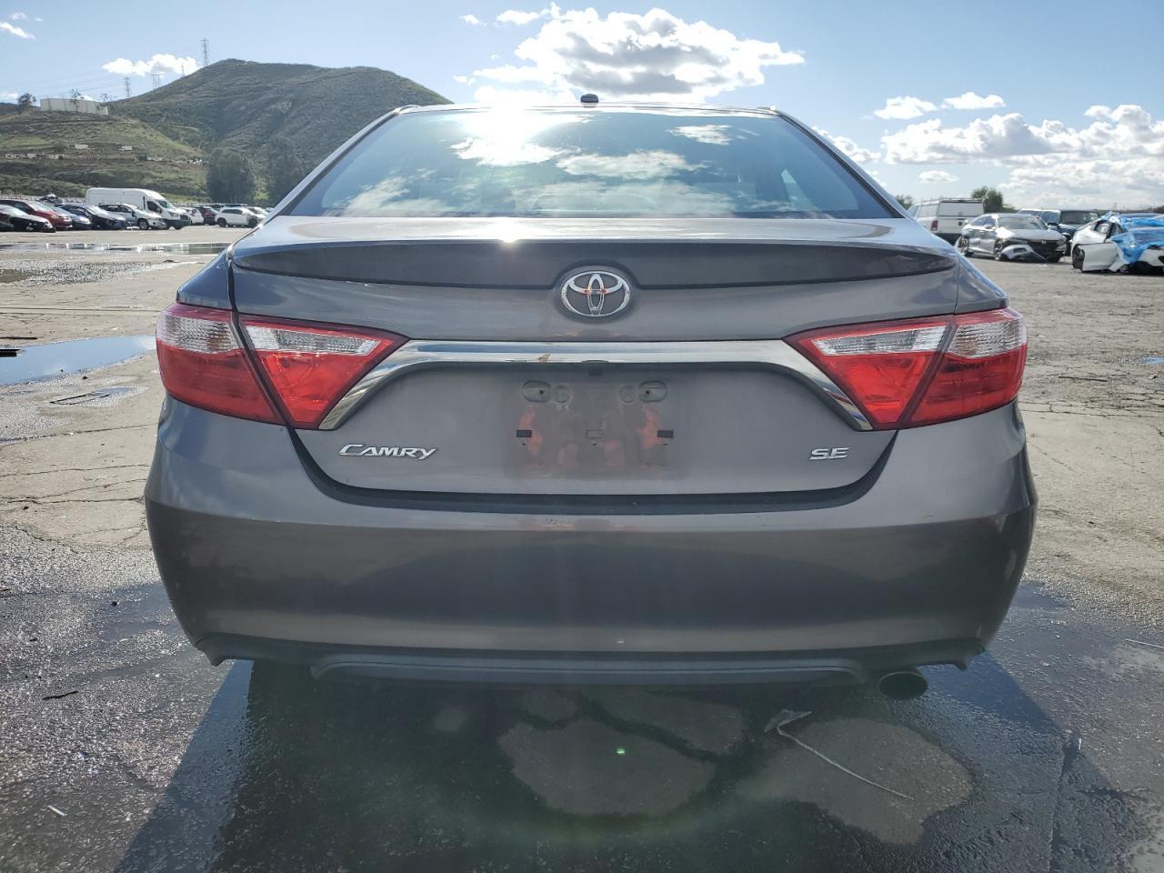 2017 TOYOTA CAMRY LE - Фото 6