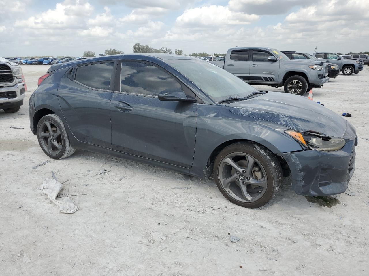 2019 HYUNDAI VELOSTER B - Фото 4