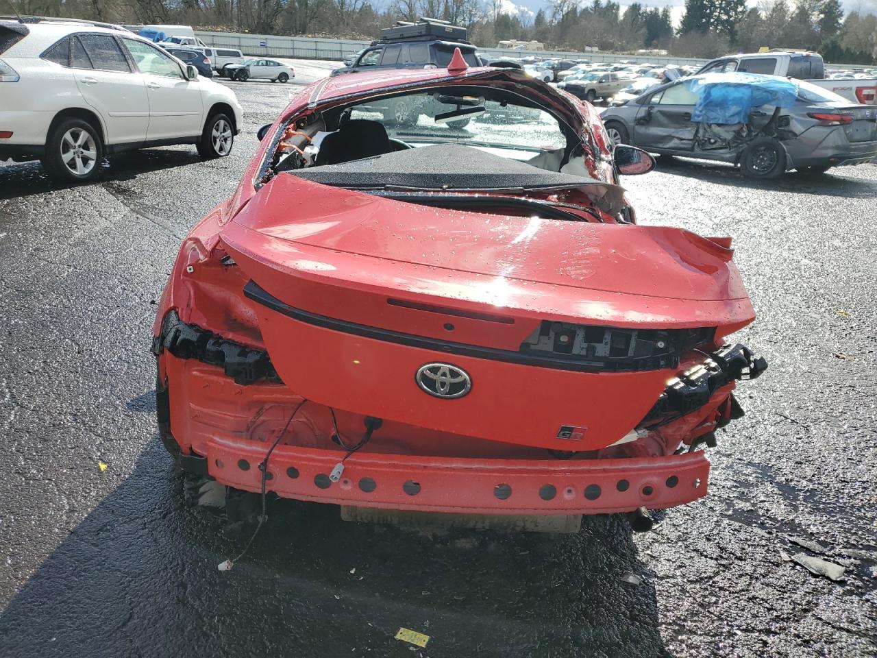 2023 TOYOTA GR 86 - Image 6