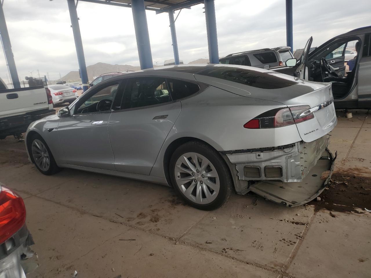 2017 TESLA MODEL S - Фото 2