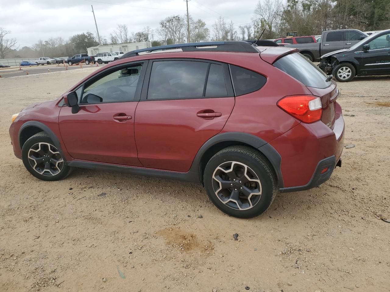 2014 SUBARU XV CROSSTR - Image 2