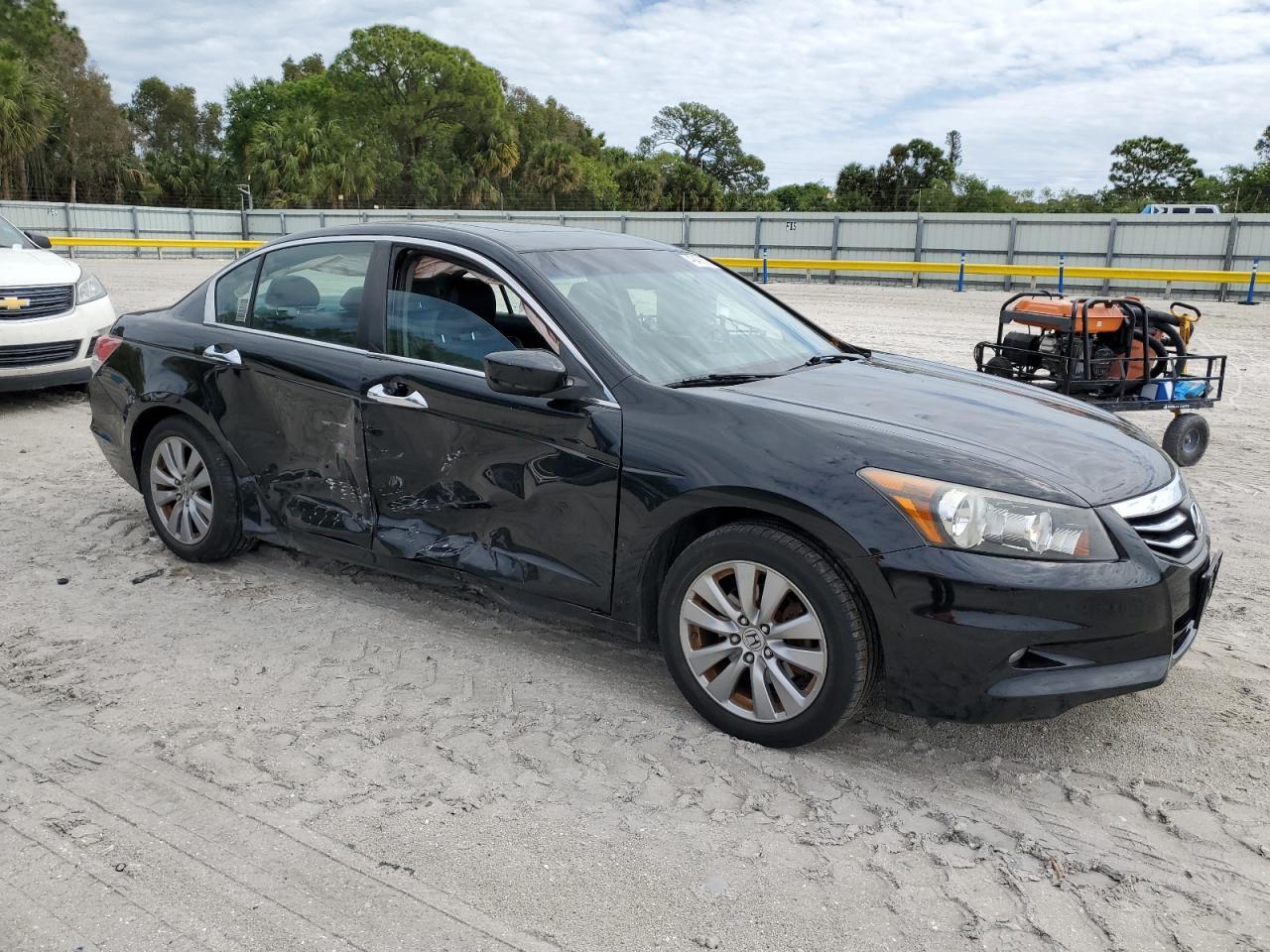 2012 HONDA ACCORD EXL - Image 4