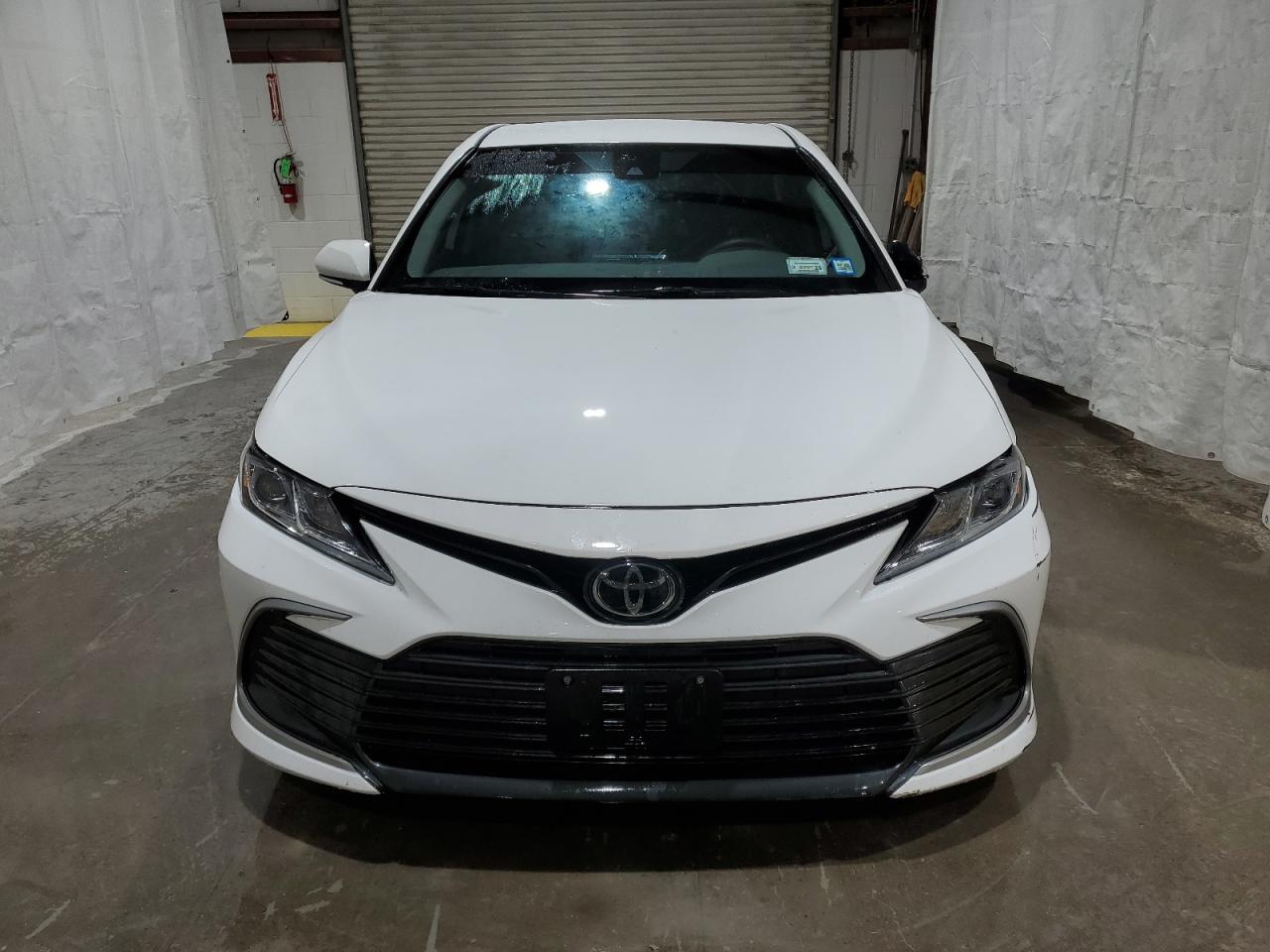 2023 TOYOTA CAMRY LE - Image 5