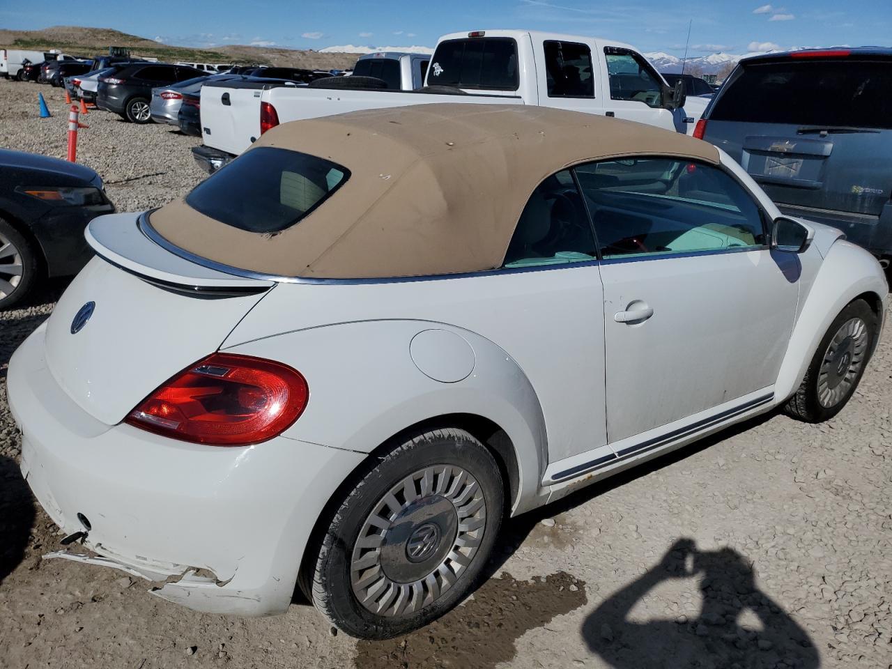 2014 VOLKSWAGEN BEETLE - Фото 3