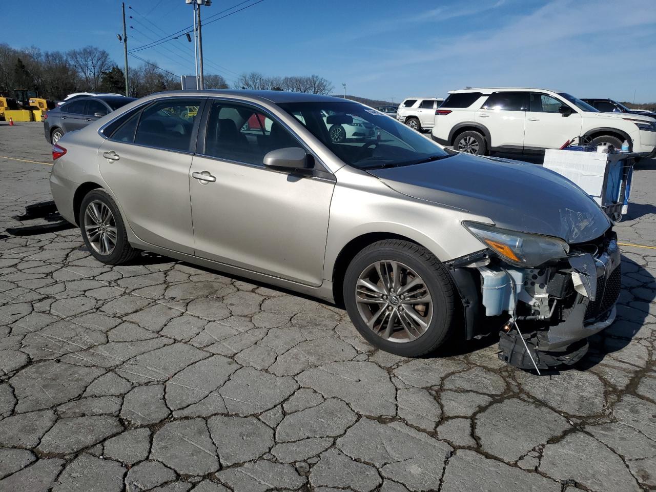 2017 TOYOTA CAMRY LE - Фото 4