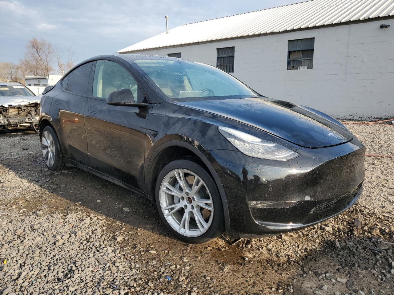 2022 TESLA MODEL Y - Image 4