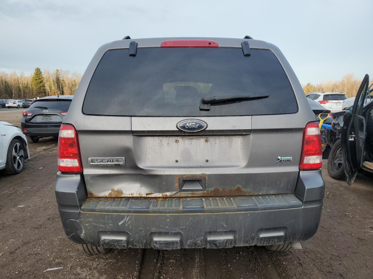 2010 FORD ESCAPE XLT - Фото 6