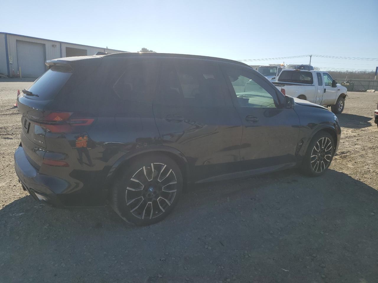 2024 BMW X5 XDRIVE5 - Image 3