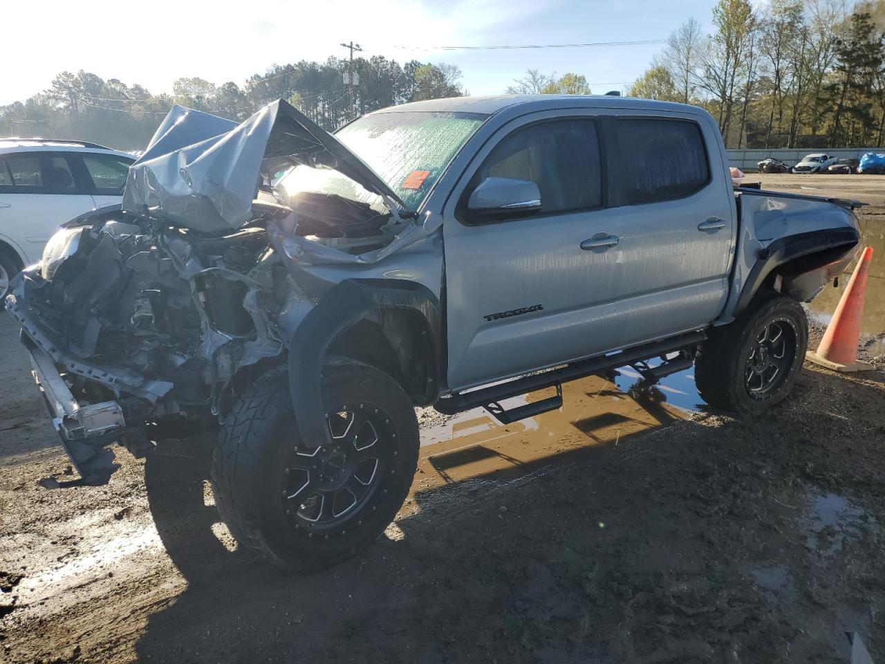 2020 TOYOTA TACOMA DOU