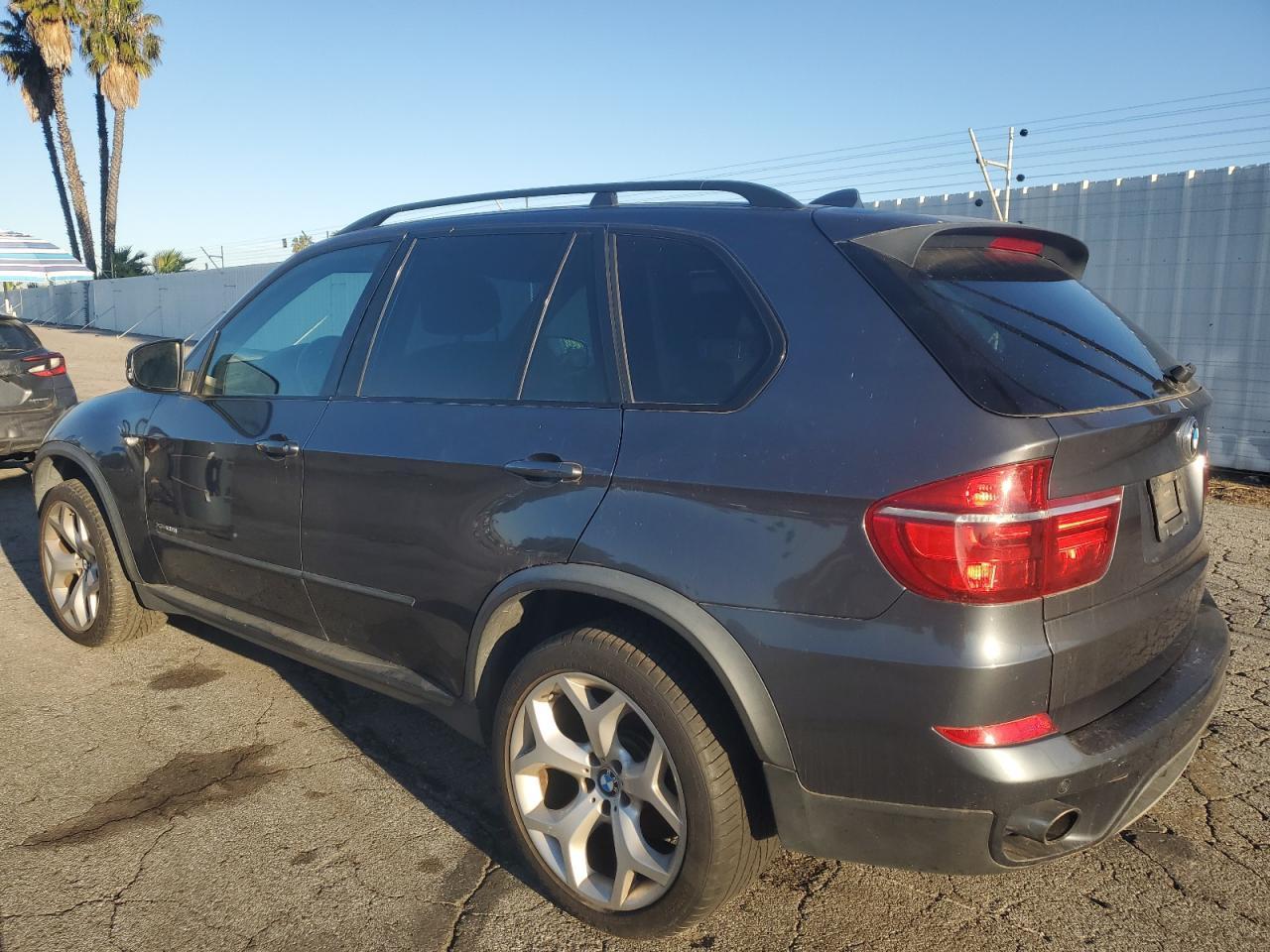 2013 BMW X5 XDRIVE3 - Image 2