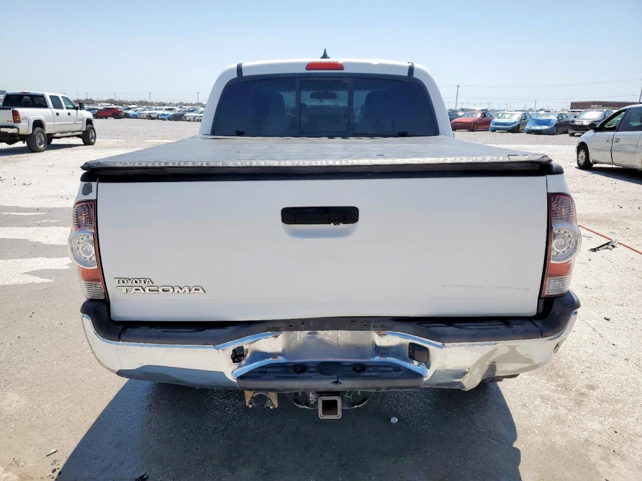 2014 TOYOTA TACOMA DOU - Image 6