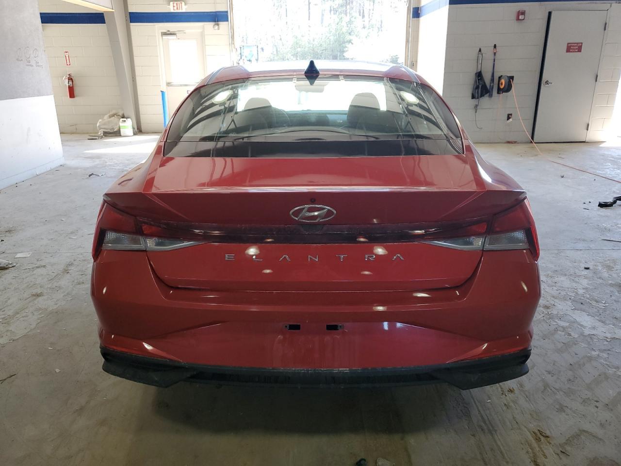 2023 HYUNDAI ELANTRA SE - Фото 6