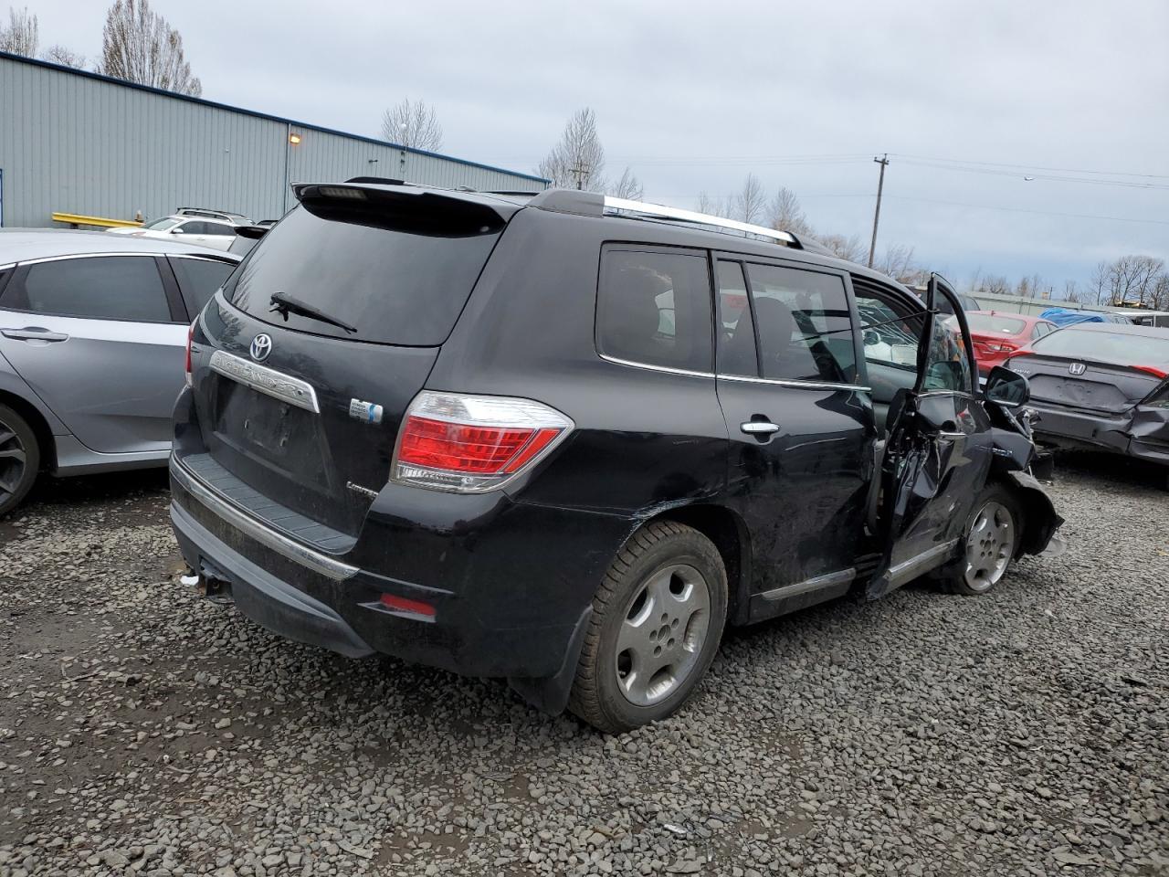 2012 TOYOTA HIGHLANDER - Image 3