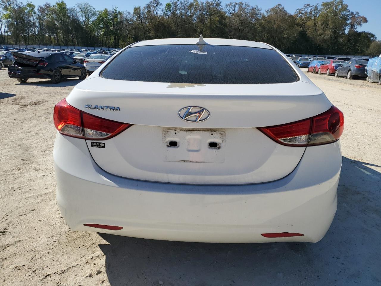 2013 HYUNDAI ELANTRA GL - Image 6