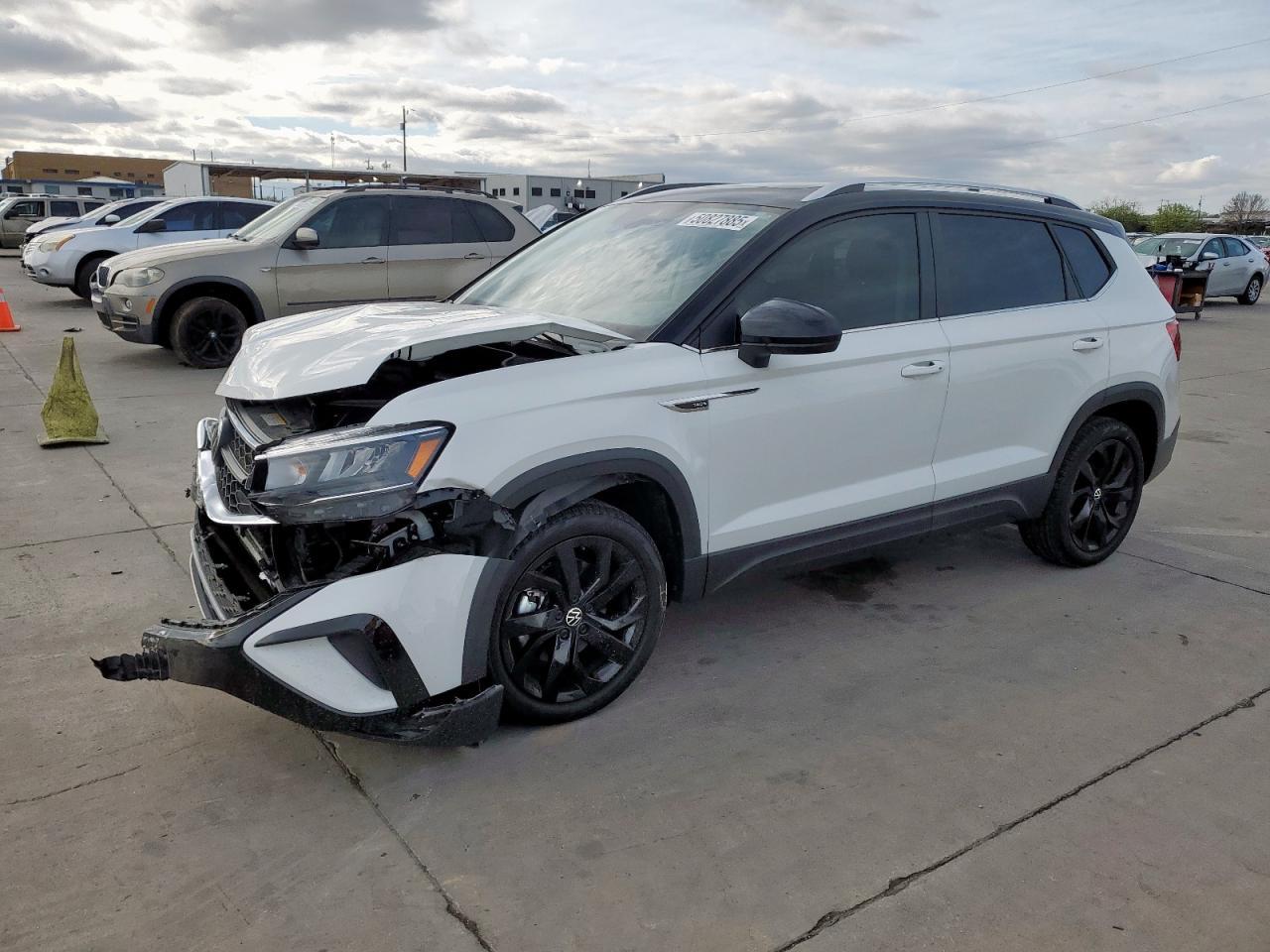 2024 VOLKSWAGEN TAOS SE