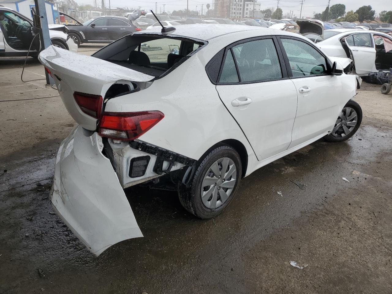2020 KIA RIO LX - Фото 3