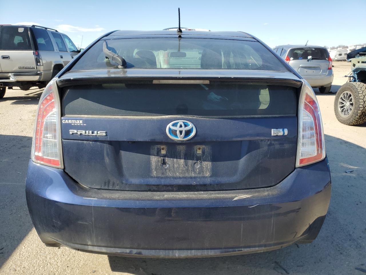 2015 TOYOTA PRIUS - Фото 6