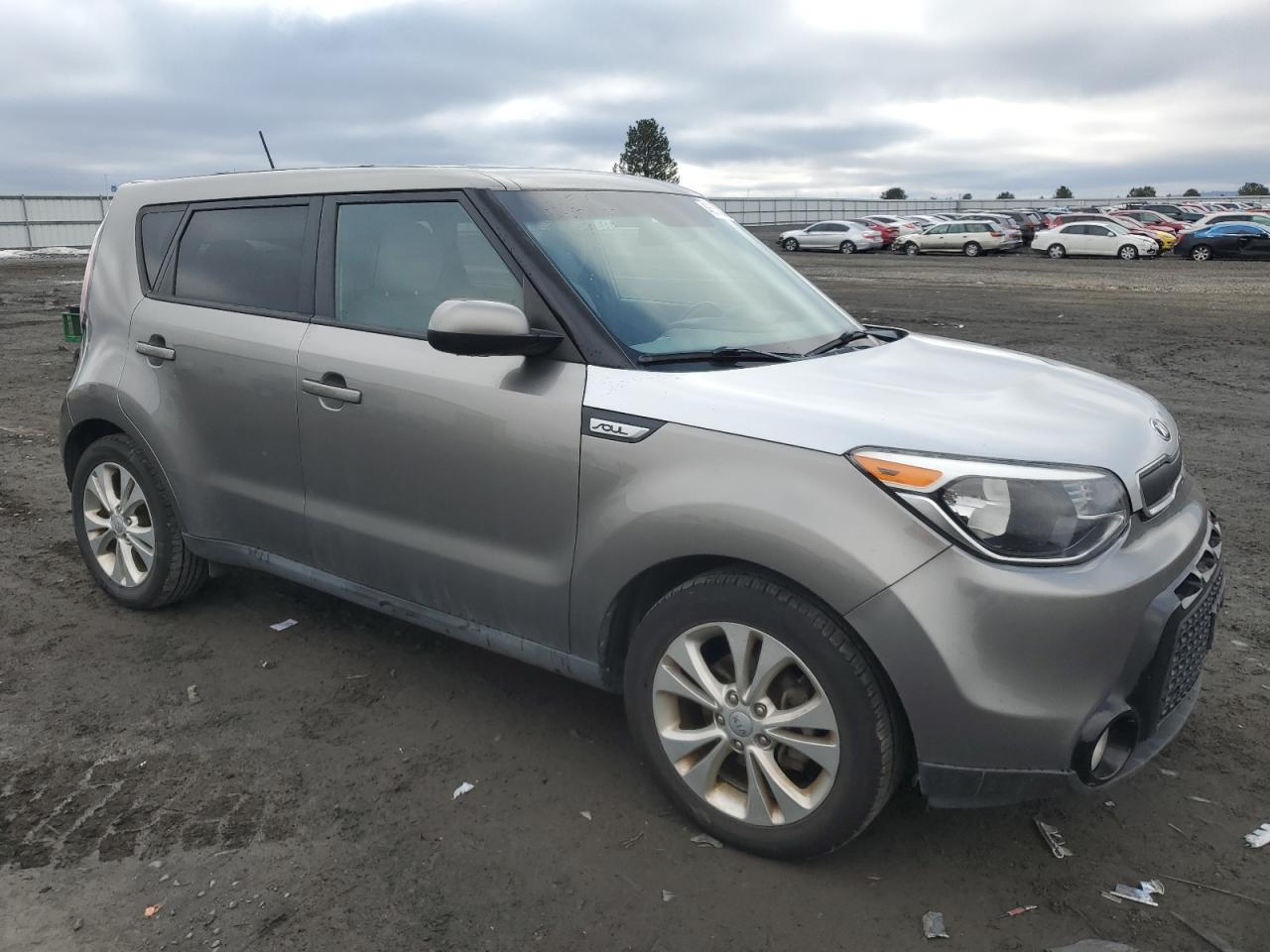 2016 KIA SOUL + - Image 4