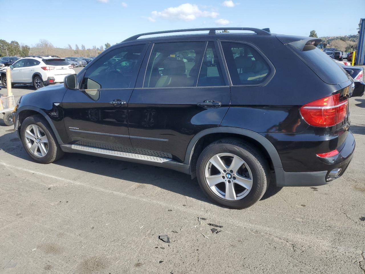 2012 BMW X5 XDRIVE3 - Image 2
