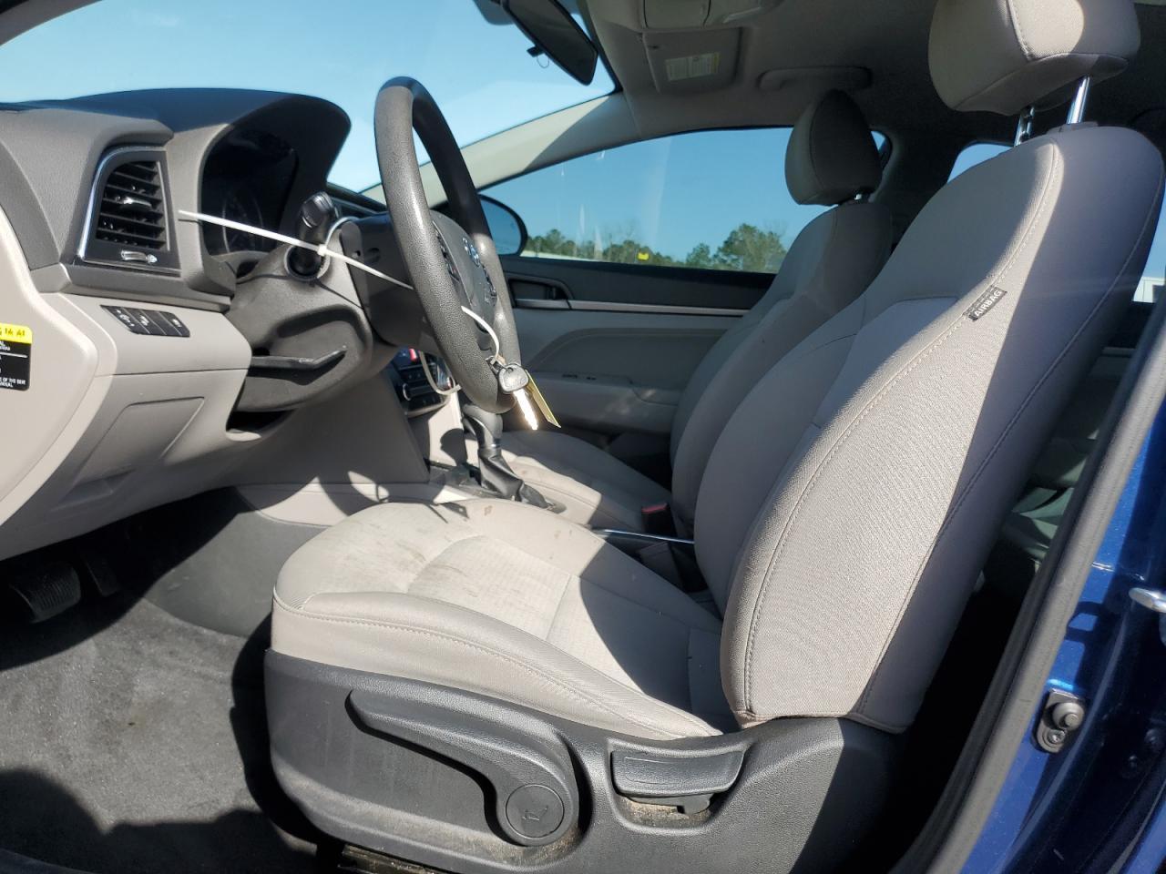 2018 HYUNDAI ELANTRA SE - Image 7