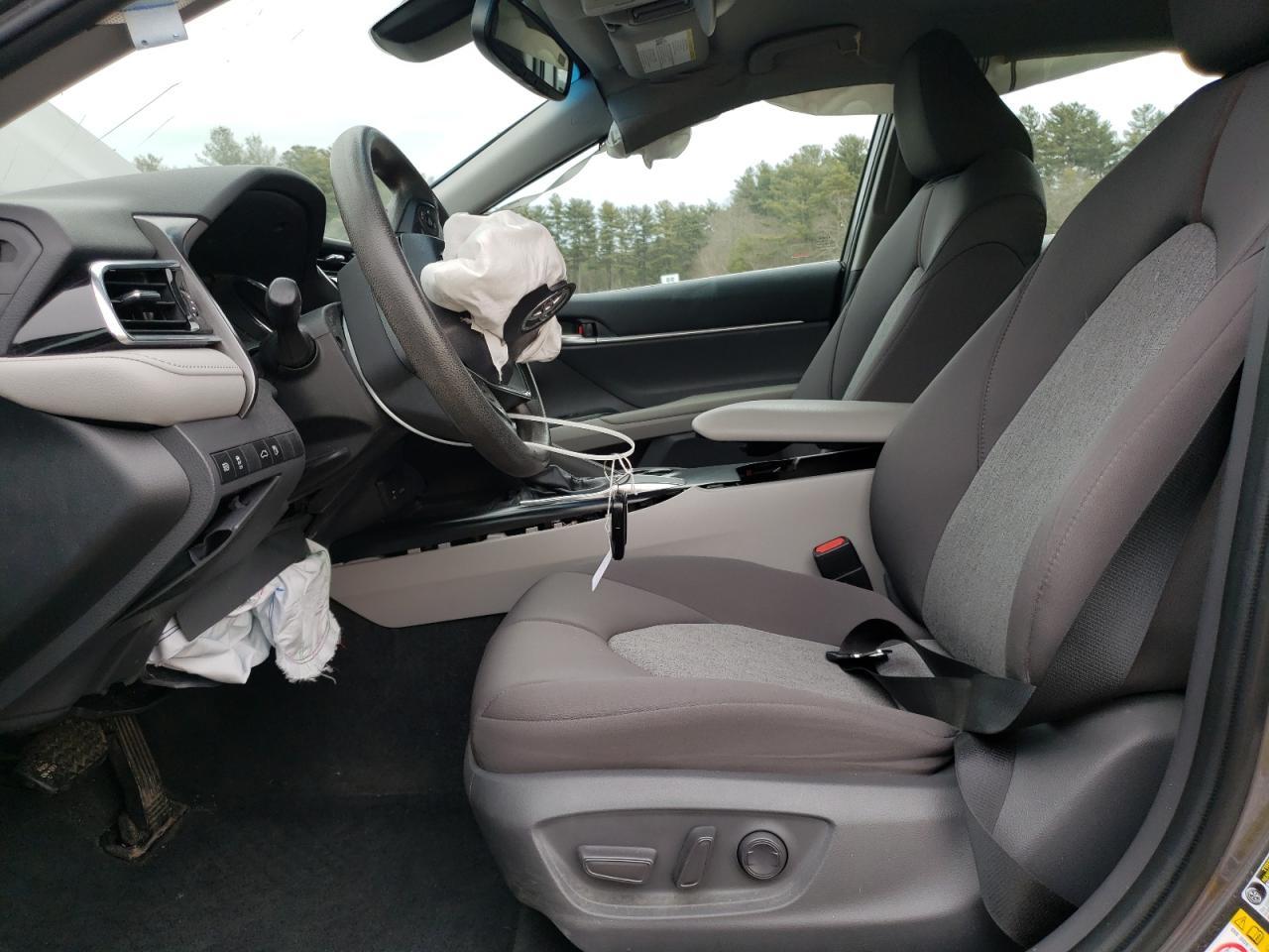 2018 TOYOTA CAMRY L - Фото 7